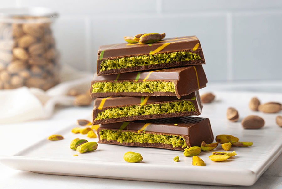 Royal Kunafa – The Viral Dubai Pistachio Chocolate Bar (100g)